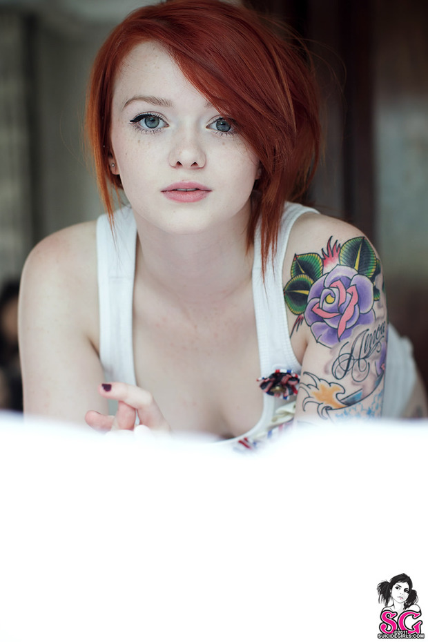 https://content3.bustybloom.com/suicidegirls.com/0013/00.jpg