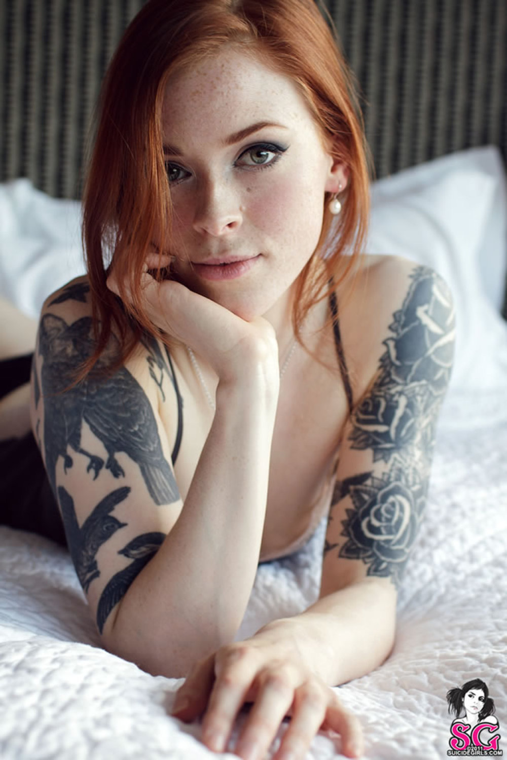 https://content3.bustybloom.com/suicidegirls.com/0316/00.jpg