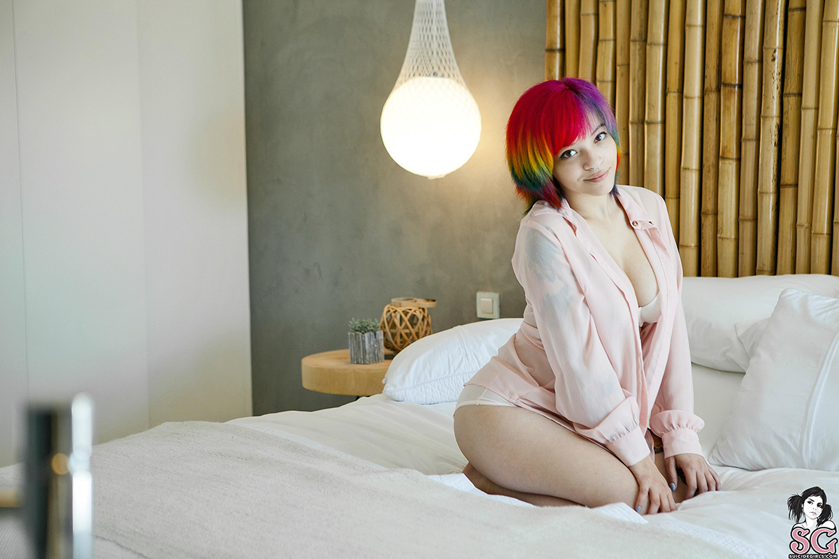 https://content3.bustybloom.com/suicidegirls.com/0434/00.jpg