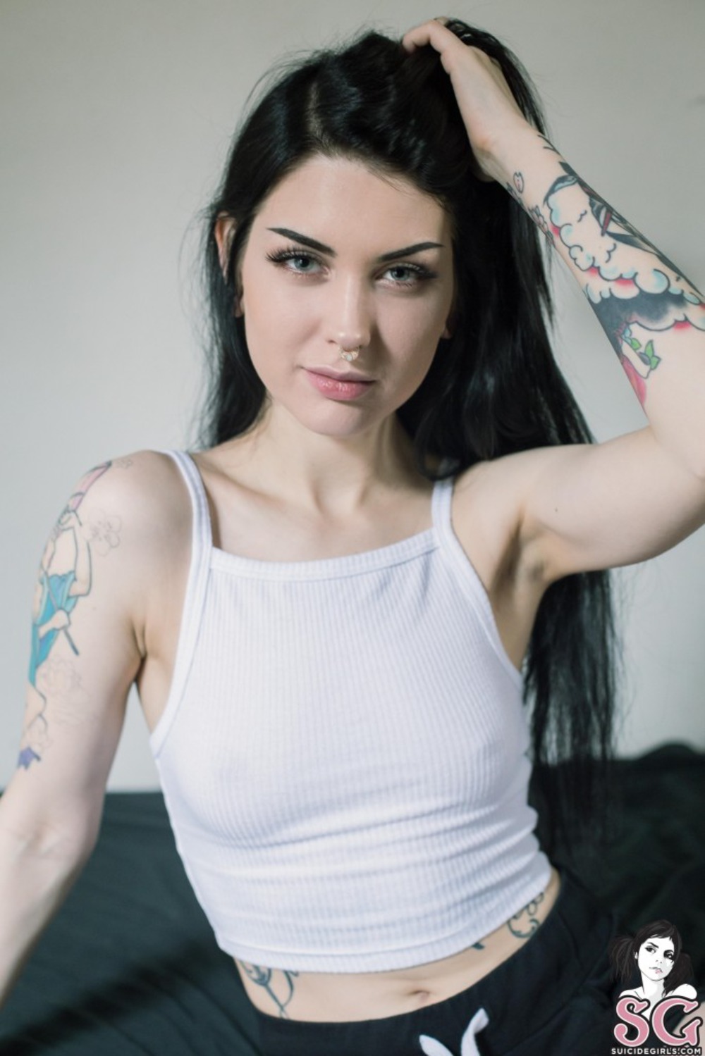 https://content3.bustybloom.com/suicidegirls.com/0615/00.jpg